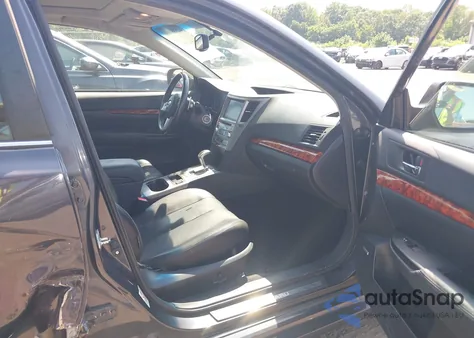 2010 Subaru Legacy 3.6R Limited из США, поврежденный, VIN 4S3BMDL68A2247776